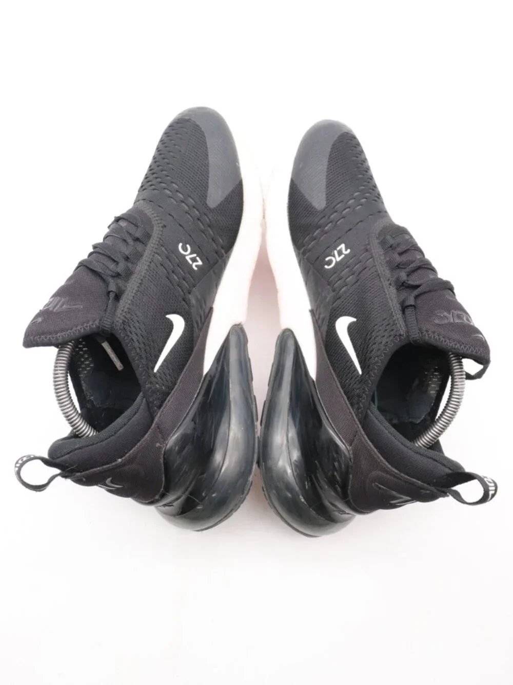 Nike Air Max 270 Men's Size 10.5 Black White Athletic Sneakers AH8050-002